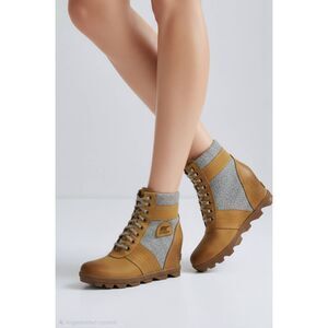 SOREL Wedge Lace-Up Boots – Leather & Wool Blend Tan/Gray  Size 8.5